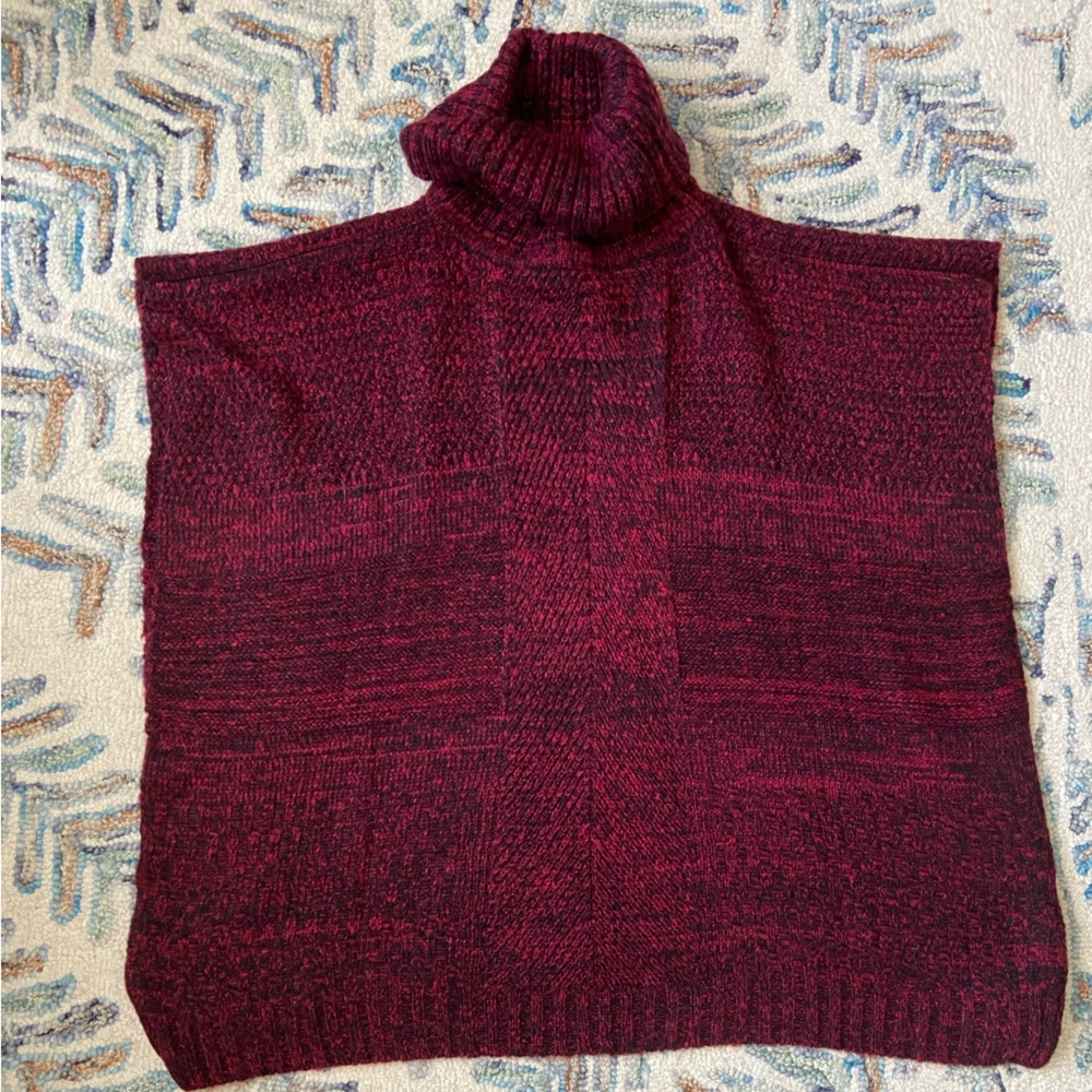 Apt 9 Poncho